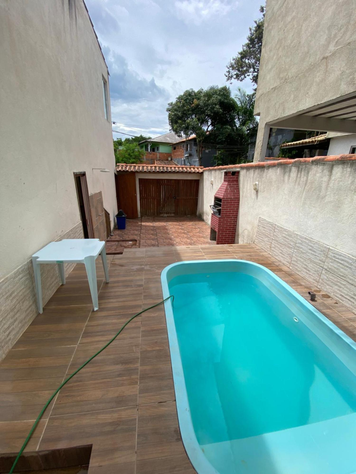Casa Com Piscina E No Fim Da Rua Em Apartamento